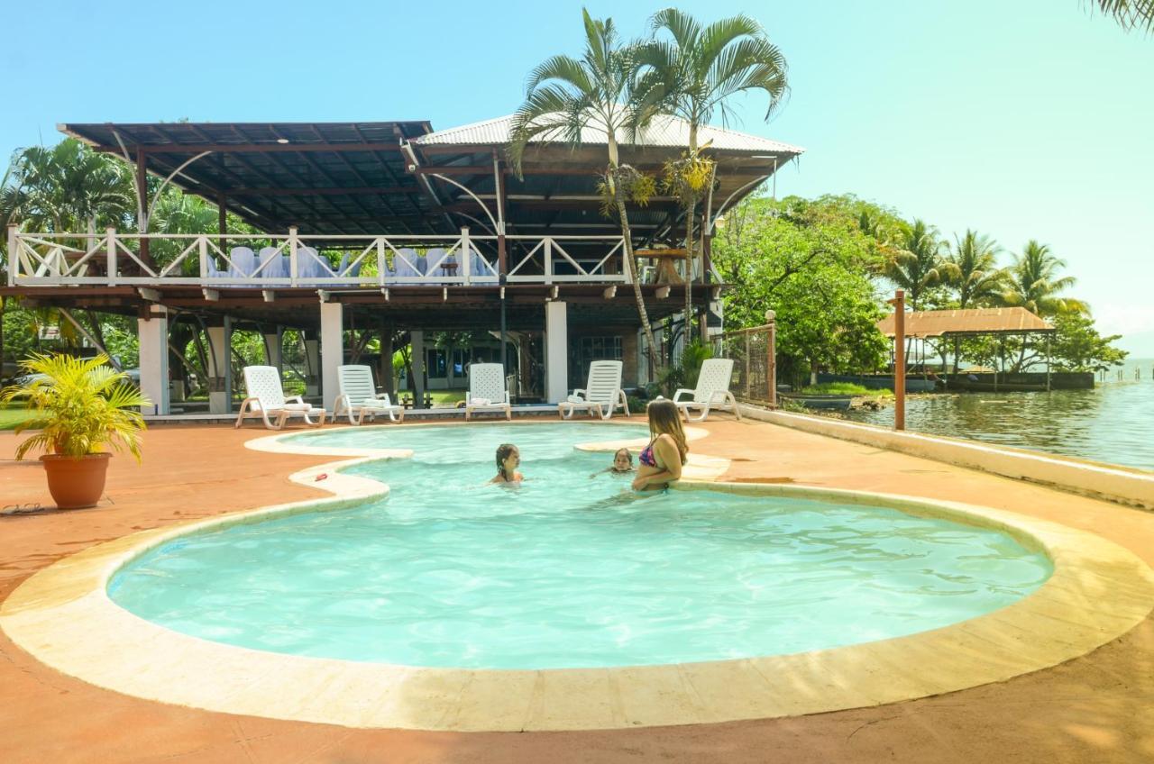 El Estor Chalet Castillo מראה חיצוני תמונה