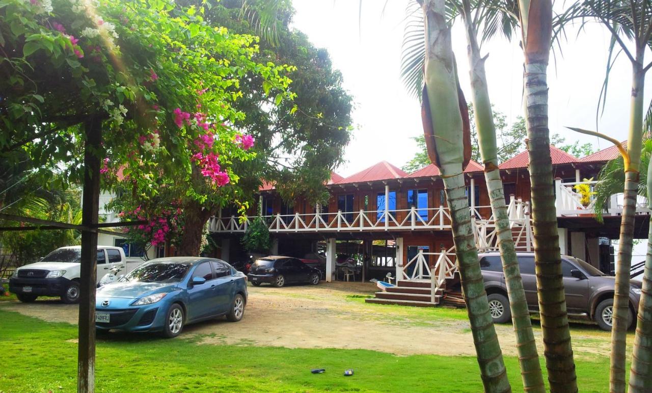 El Estor Chalet Castillo מראה חיצוני תמונה