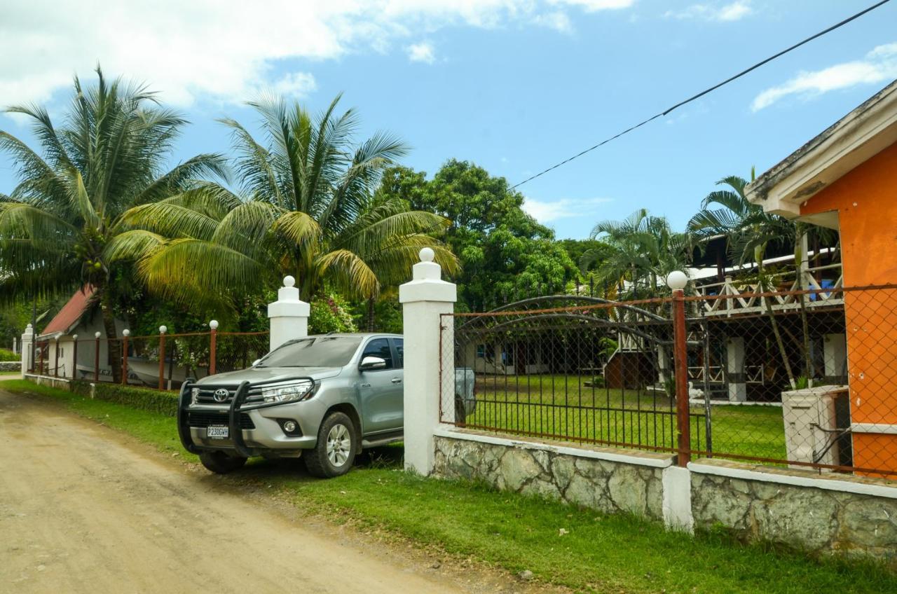 El Estor Chalet Castillo מראה חיצוני תמונה