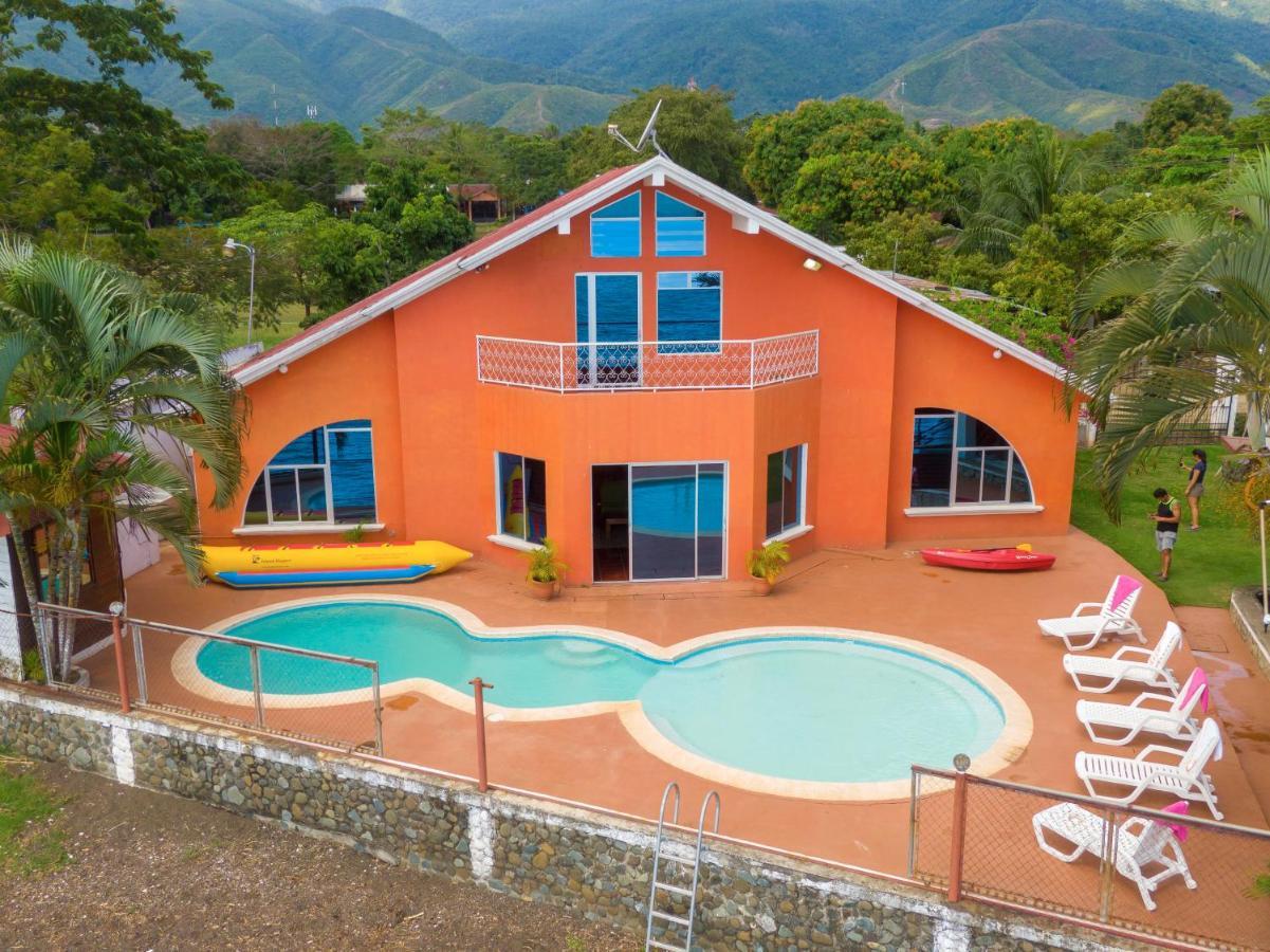 El Estor Chalet Castillo מראה חיצוני תמונה